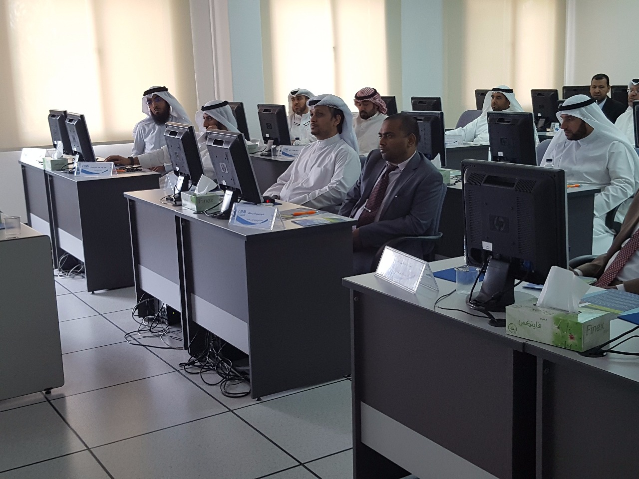 جانب من الجهات المشاركة بالنشاط